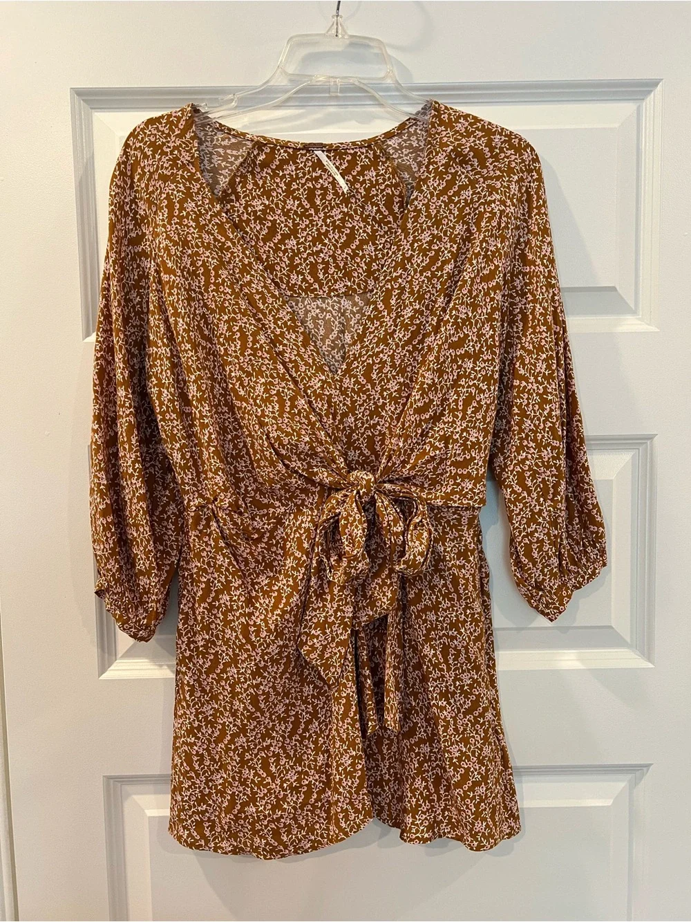 Free People Floral Faux Wrap Mini Dress Pockets Side Zip Boho Size XS - Picture 2 of 12